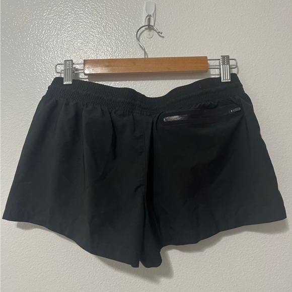 Nike shorts - Picture 3 of 3